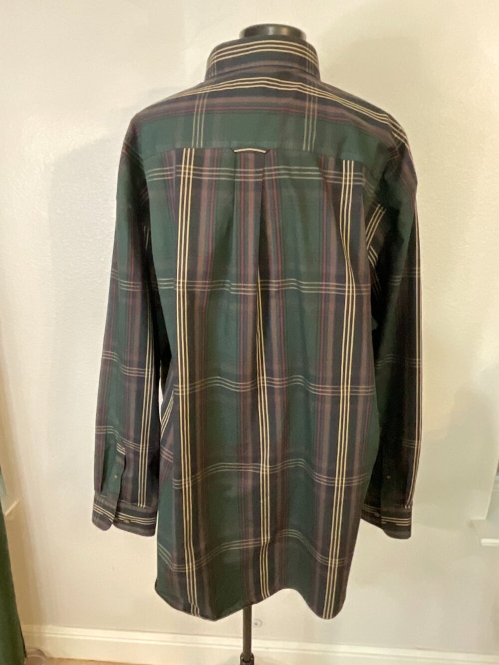 Cabela’s Outfitter Series Men’s 3XLT Green Plaid Button Down Shirt - Picture 3 of 6